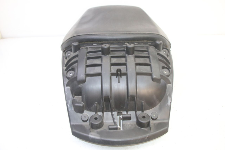 photo de ASIENTO TRASERO PEUGEOT SATELIS 250 (2006 - 2012)