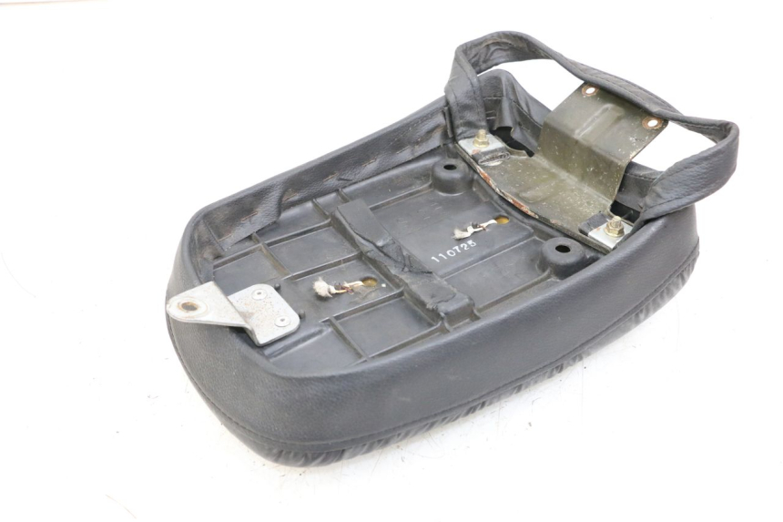 photo de ASIENTO TRASERO SUZUKI GZ MARAUDER 125 (1998 - 2004)
