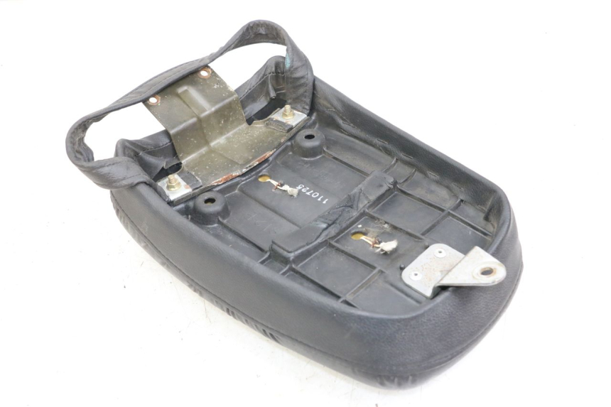 photo de ASIENTO TRASERO SUZUKI GZ MARAUDER 125 (1998 - 2004)