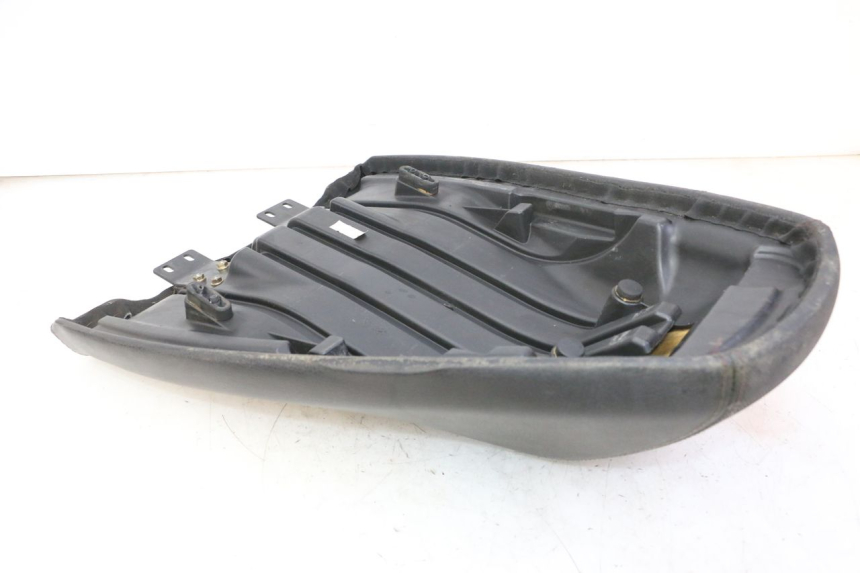 photo de ASIENTO DELANTERO QUADRO 4 4D 350 (2015 - 2018)