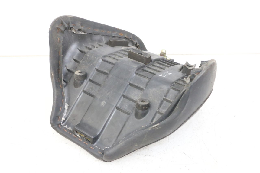 photo de ASIENTO DELANTERO HYOSUNG GV AQUILA 125 (2000 - 2004) - Detalle de la pieza