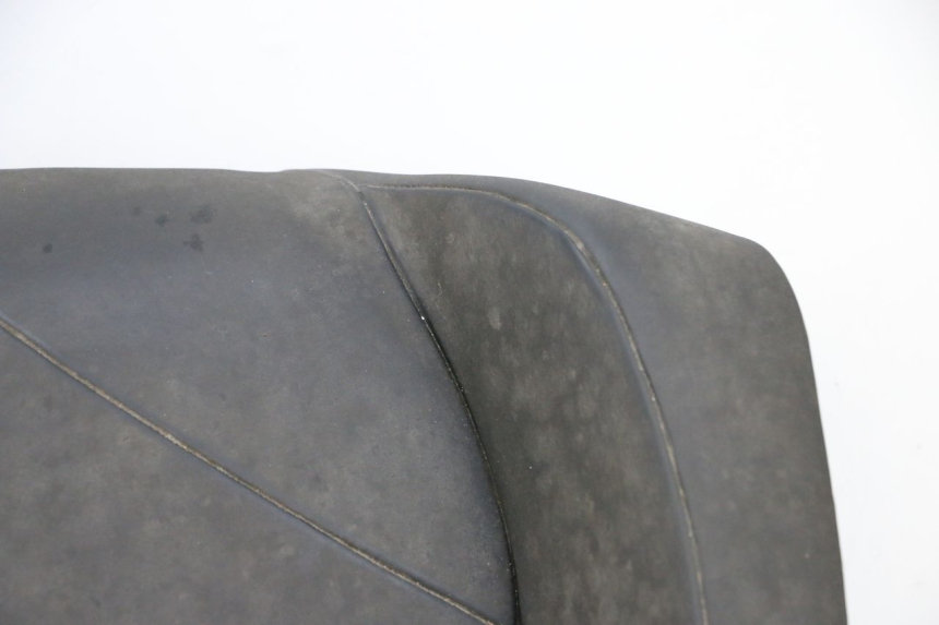 photo de ASIENTO DELANTERO YAMAHA FJR ABS 1300 (2006 - 2012) - Zoom sobre los componentes