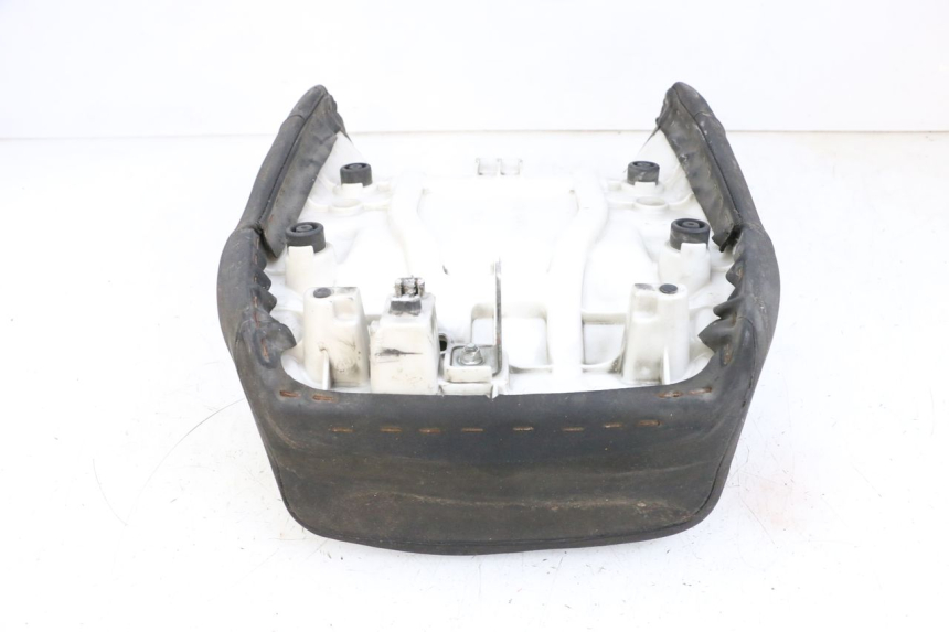 photo de ASIENTO DELANTERO YAMAHA FJR ABS 1300 (2006 - 2012) - Detalles de los puntos de fijación