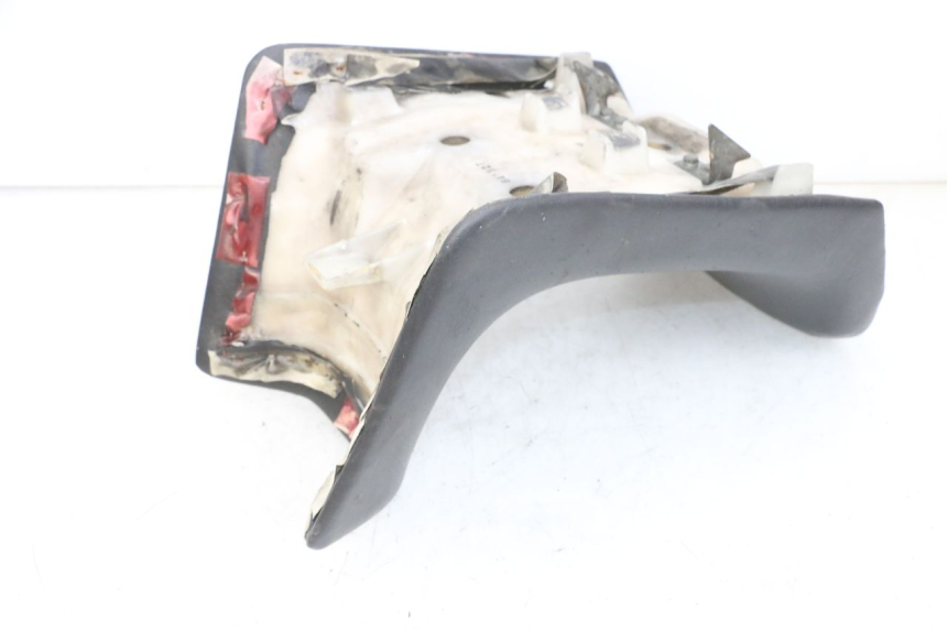 photo de ASIENTO DELANTERO KAWASAKI GPX R WARBIRD 600 (1988 - 1993) - Primer plano técnico