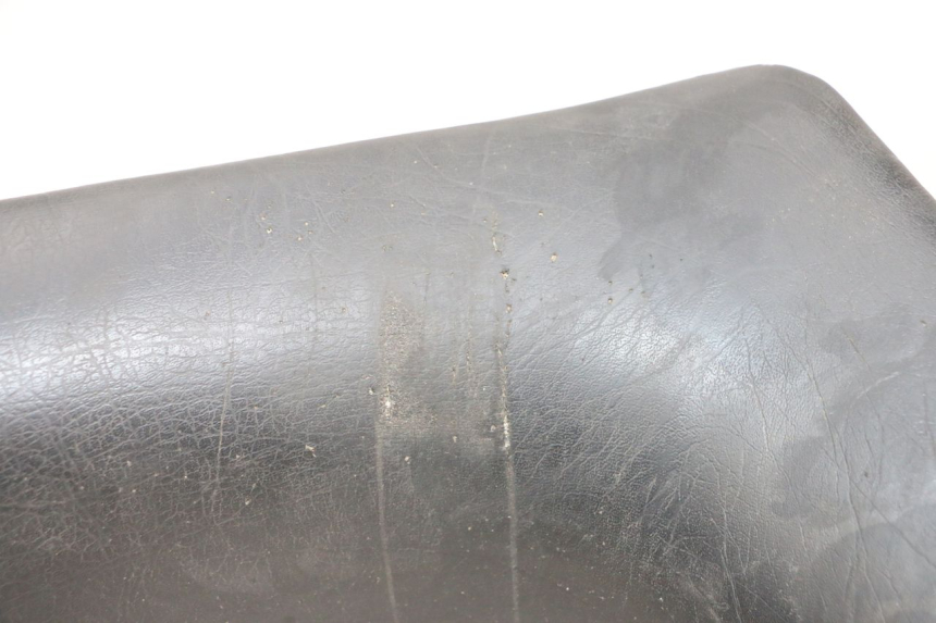 photo de ASIENTO DELANTERO KAWASAKI GPX R WARBIRD 600 (1988 - 1993) - Estado de la superficie y material