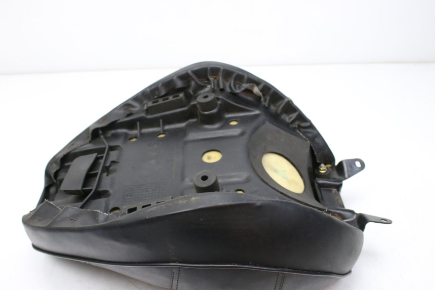 photo de ASIENTO DELANTERO SYM HUSKY 125 (1999 - 2005) - Primer plano técnico