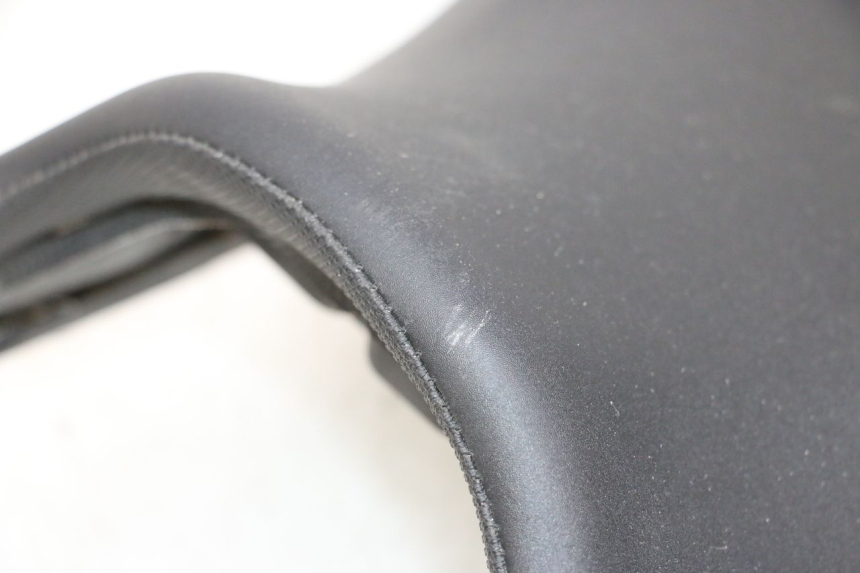 photo de ASIENTO DELANTERO YAMAHA MT-07 MT07 ABS 700 (2018 - 2020) - Detalles de los puntos de fijación