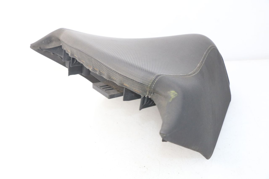 photo de ASIENTO DELANTERO PEUGEOT SATELIS 300 (2012 - 2015) - Detalles de los puntos de fijación