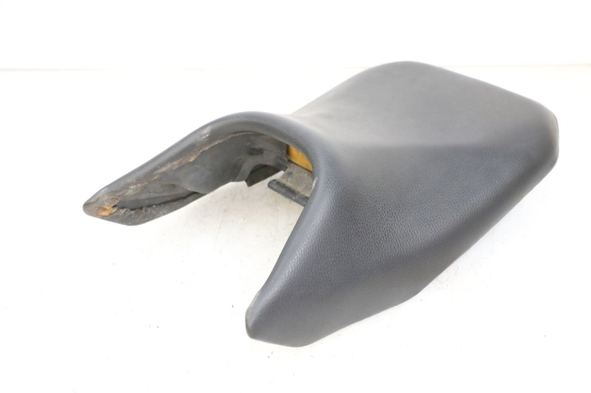 photo de ASIENTO DELANTERO DAELIM VJ ROADWIN FI 125 (2008 - 2017) - Detalles de los puntos de fijación