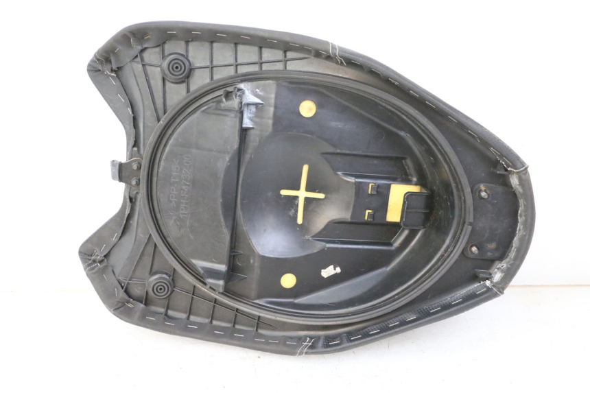 photo de ASIENTO DELANTERO YAMAHA AEROX NAKED 2T 50 (2013 - 2017)