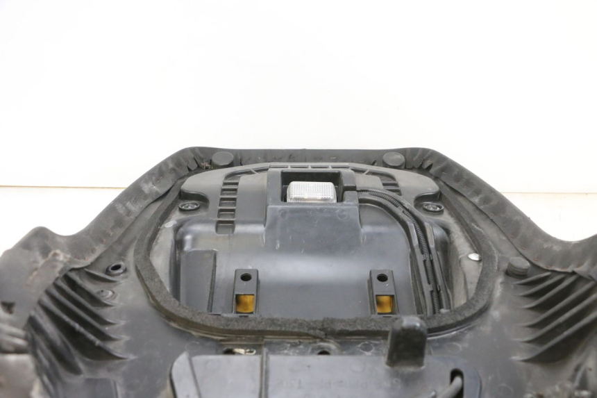 photo de ASIENTO SUZUKI BURGMAN EXECUTIVE ABS 650 (2006 - 2012) - Enfoque en la estructura