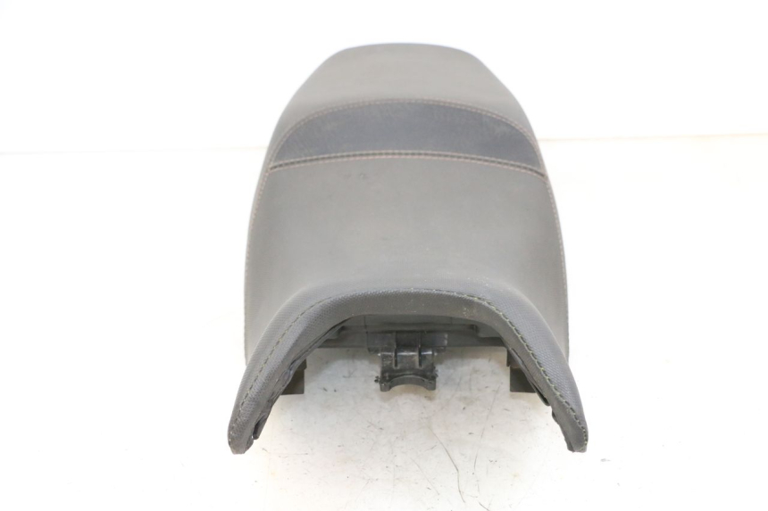 photo de ASIENTO KSR CODE 125 (2018 - 2020) - Zoom sobre los componentes