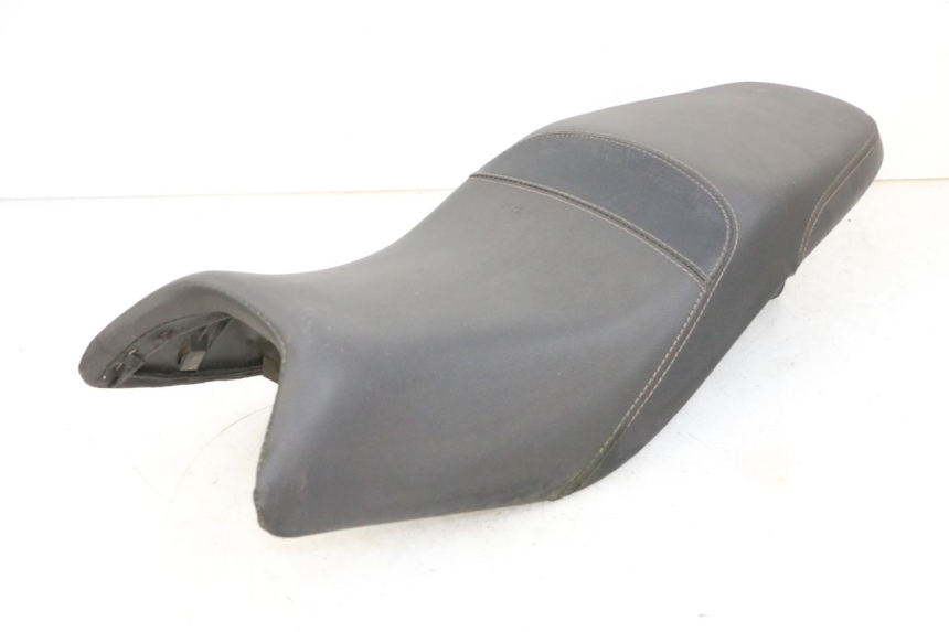 photo de ASIENTO KSR CODE 125 (2018 - 2020) - Primer plano de alta resolución