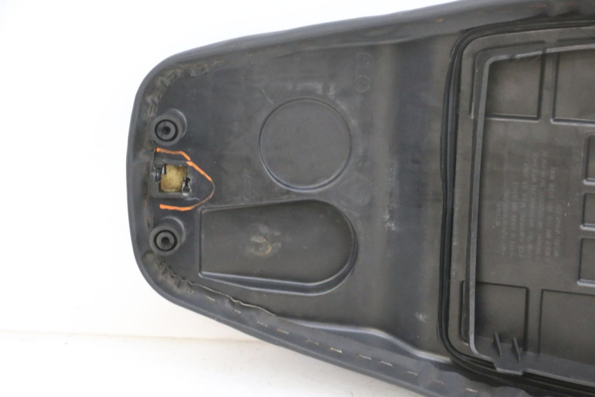 photo de ASIENTO SYM CROX 4T 50 (2016 - 2023) - Enfoque en la estructura