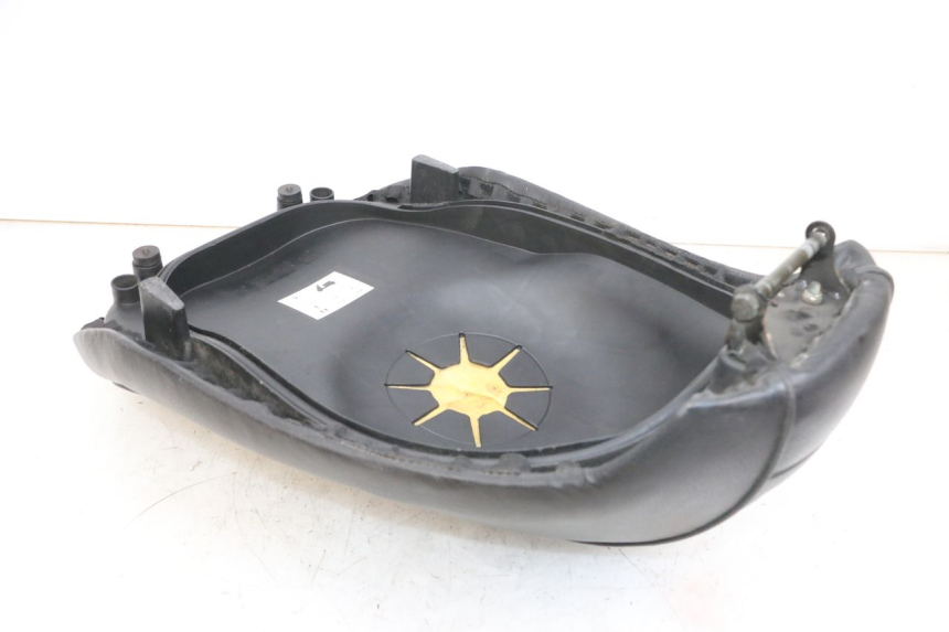 photo de ASIENTO PEUGEOT DJANGO 4T 50 (2014 - 2019) - Detalle de la pieza