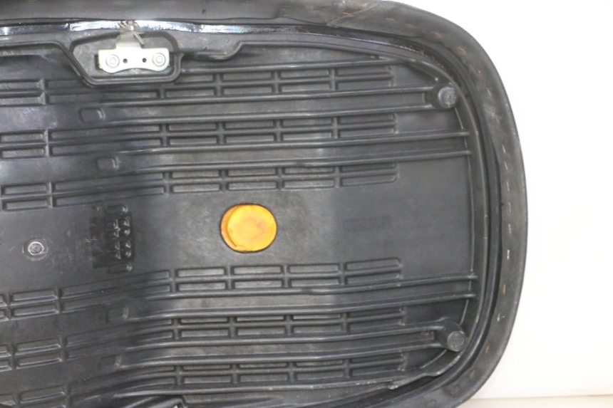 photo de ASIENTO HONDA FES S-WING SWING ABS 125 (2007 - 2015)