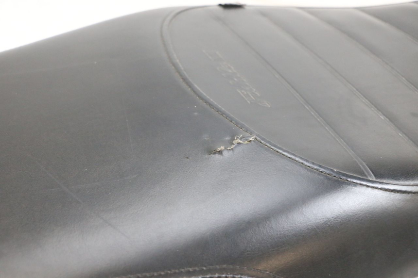 photo de ASIENTO SYM FIDDLE 3 III 125 (2014 - 2020) - Detalles de los puntos de fijación