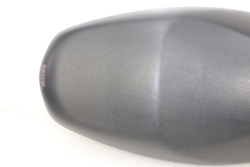 photo de ASIENTO MBK FLAME X 125 (2007 - 2016) - Enfoque en la estructura