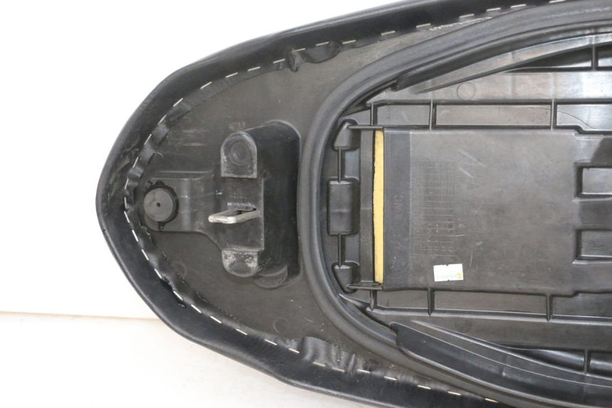 photo de ASIENTO MBK FLIPPER 115 (2013 - 2017) - Detalles de los puntos de fijación