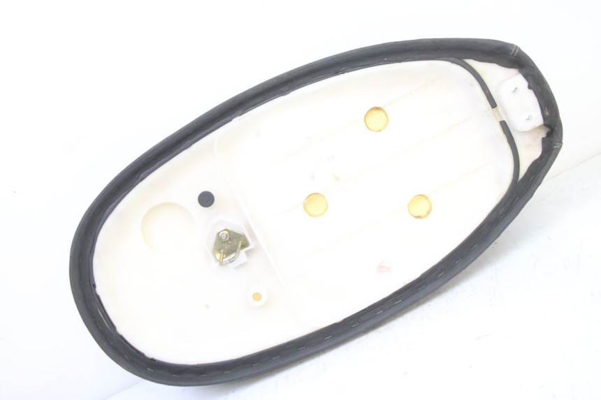 photo de ASIENTO VENESI FLY RETRO 4T 50 (2020 - 2025)