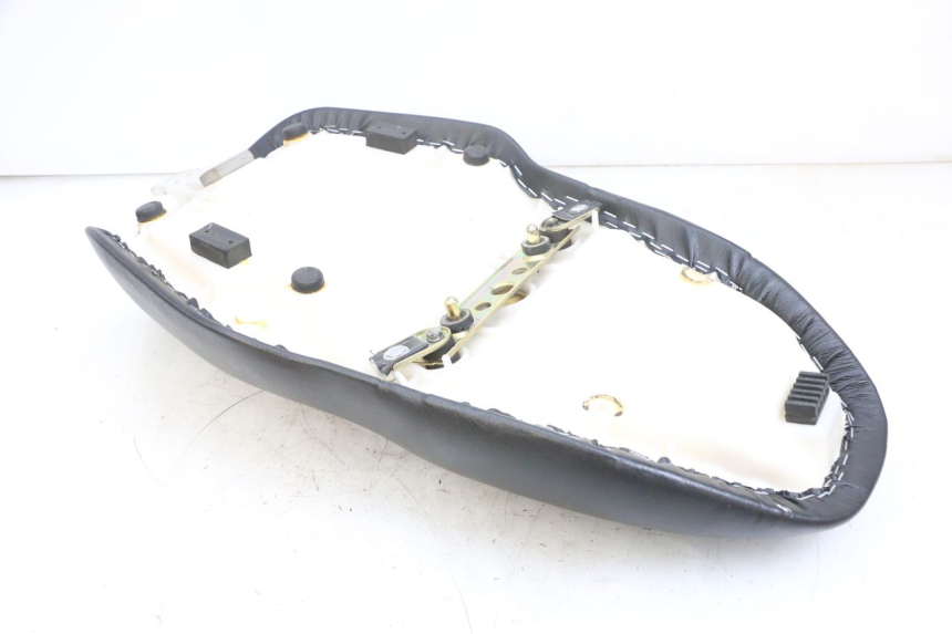 photo de ASIENTO SUZUKI GSF N BANDIT 600 (1996 - 1999) - Detalle de la pieza