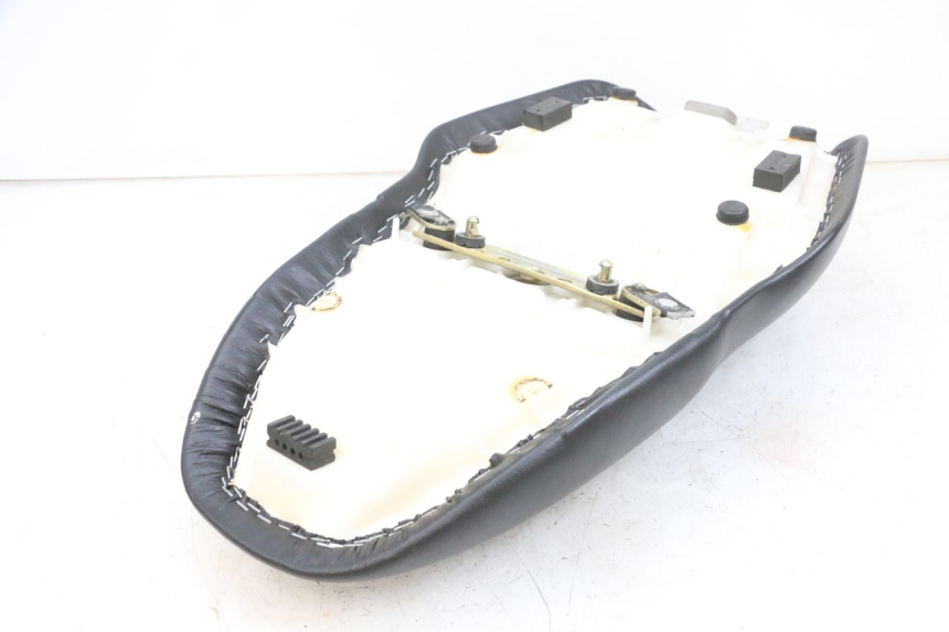 photo de ASIENTO SUZUKI GSF N BANDIT 600 (1996 - 1999) - Primer plano técnico