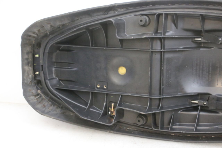 photo de ASIENTO SYM GTS EVO 125 (2009 - 2013) - Inspección visual detallada