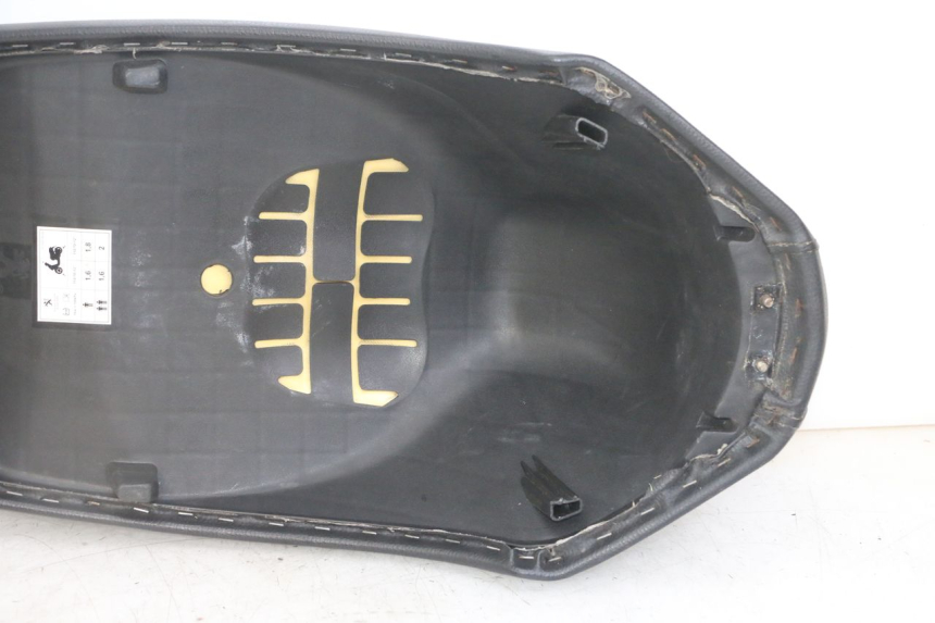 photo de ASIENTO PEUGEOT KISBEE 4T 50 (2018 - 2022)