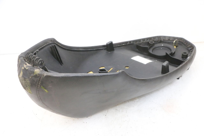 photo de ASIENTO PEUGEOT KISBEE 4T 50 (2010 - 2017) - Zoom estado de uso