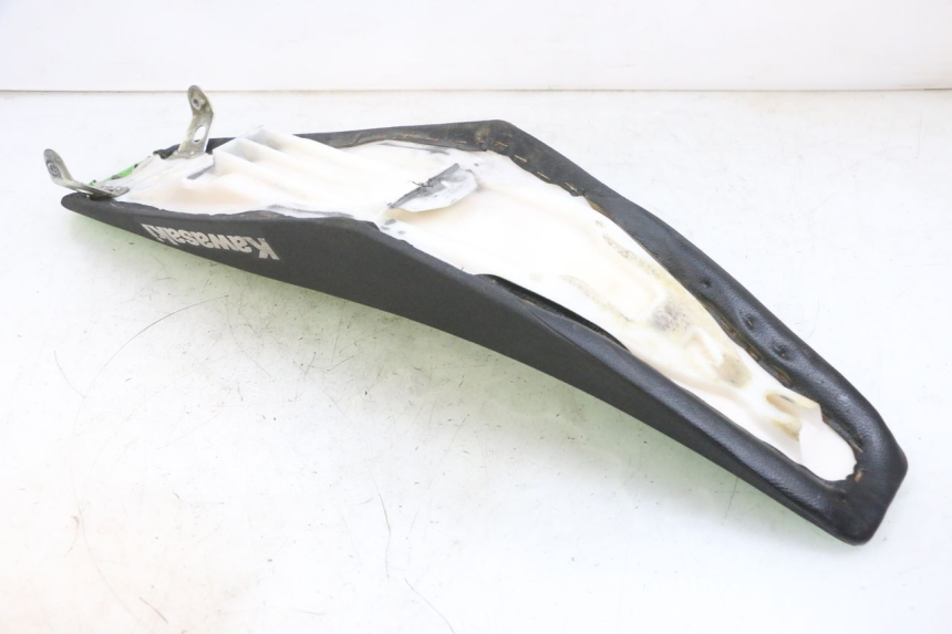 photo de ASIENTO KAWASAKI KXF KX-F 250 (2017 - 2019) - Detalles de los puntos de fijación