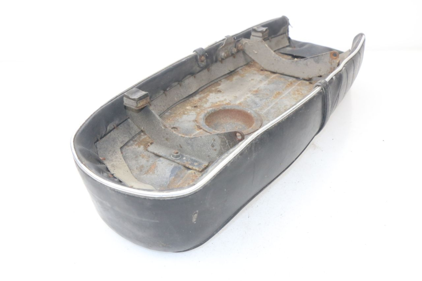 photo de ASIENTO MOTOBECANE LT 125 (1970 - 1975)