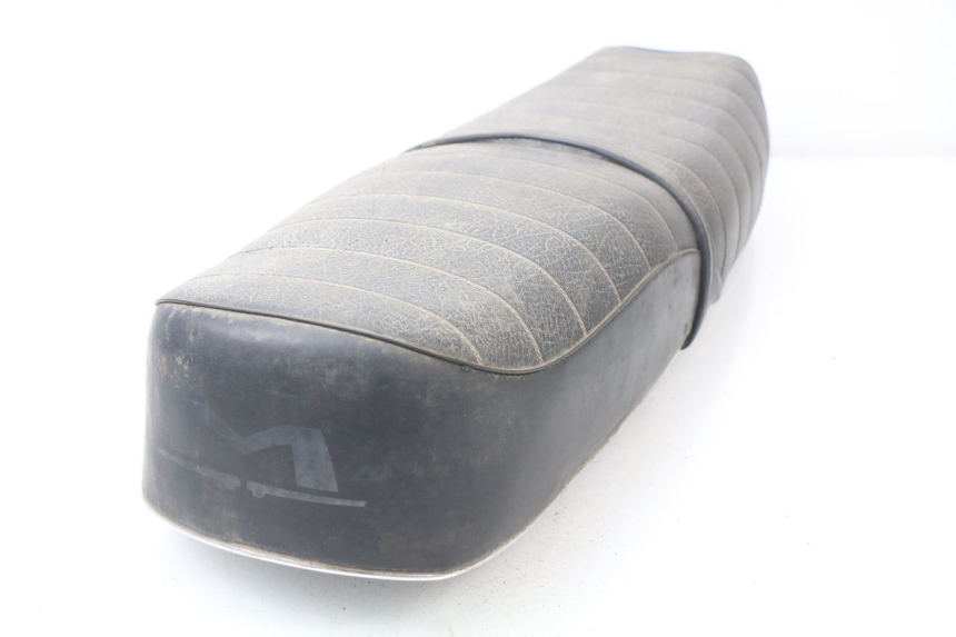 photo de ASIENTO MOTOBECANE LT 125 (1970 - 1975)