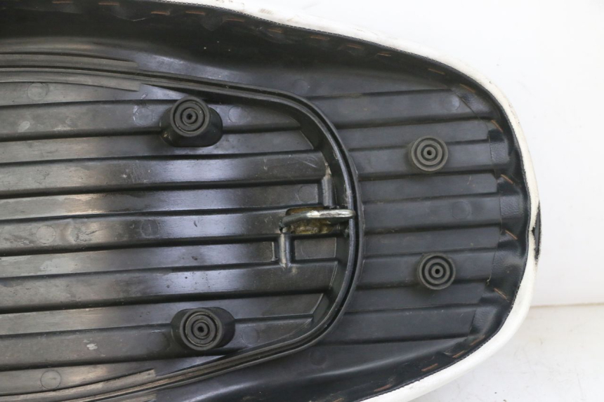 photo de ASIENTO MBK BOOSTER SPIRIT NAKED 50 (2004 - 2017)