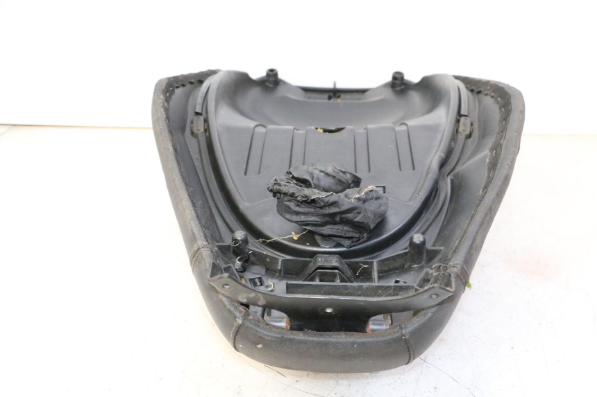 photo de ASIENTO PIAGGIO MP3 LT 300 (2010 - 2016) - Ángulo de visión alternativo