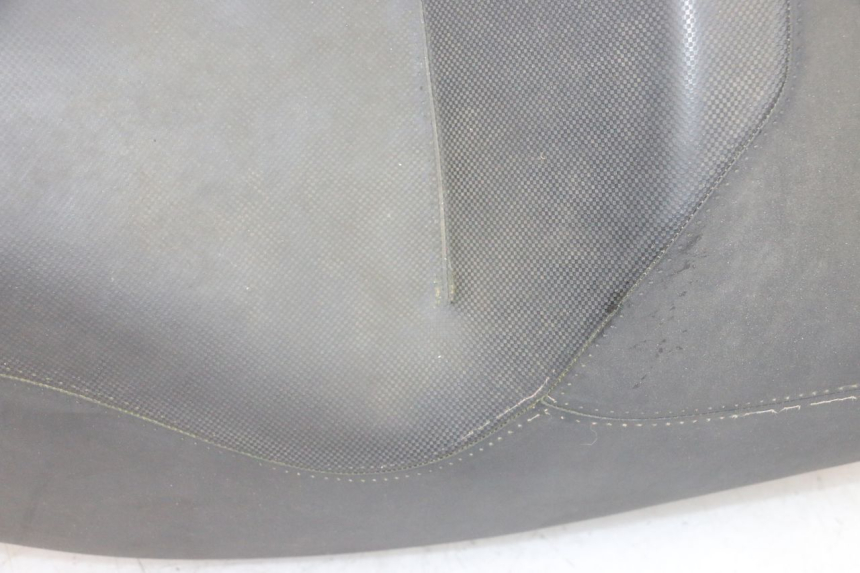 photo de ASIENTO PIAGGIO MP3 RL 250 (2007 - 2010) - Enfoque en la estructura