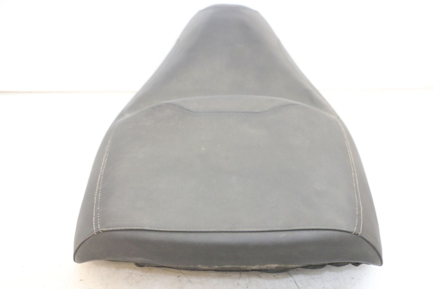 photo de ASIENTO PIAGGIO MP3 RL 250 (2007 - 2010) - Primer plano técnico