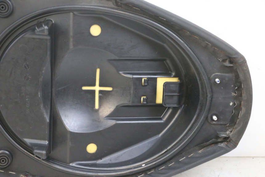 photo de ASIENTO YAMAHA NEOS NEO'S 4T 50 (2008 - 2016) - Zoom sobre los componentes