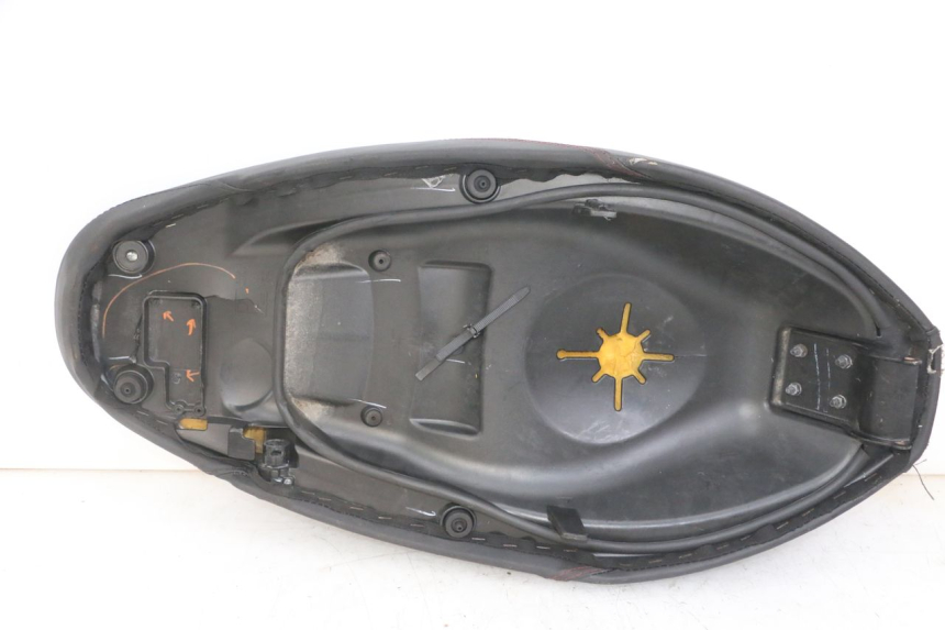 photo de ASIENTO PIAGGIO NEW TYPHOON 50 (2018 - 2021)