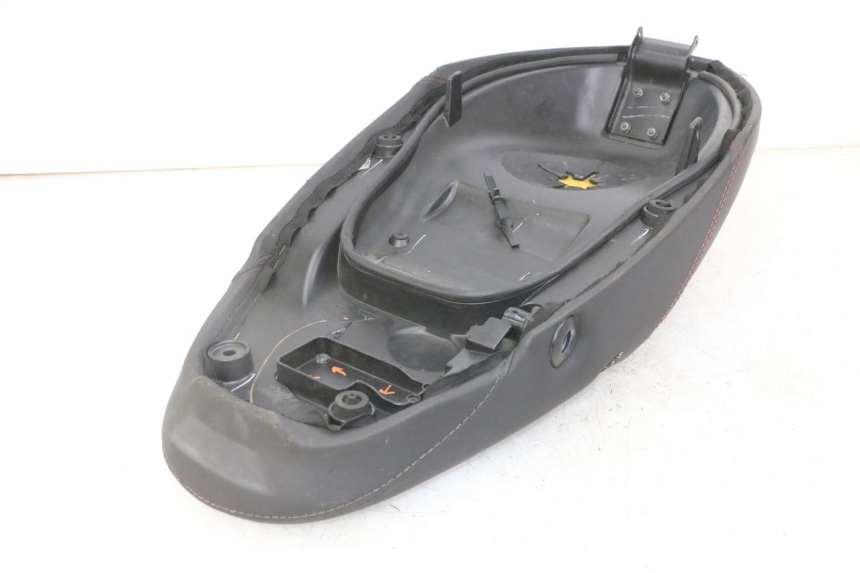 photo de ASIENTO PIAGGIO NEW TYPHOON 50 (2018 - 2021)