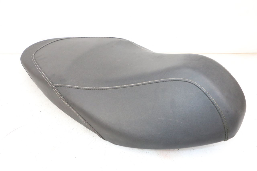 photo de ASIENTO PIAGGIO NEW TYPHOON 50 (2018 - 2021) - Detalles de los puntos de fijación