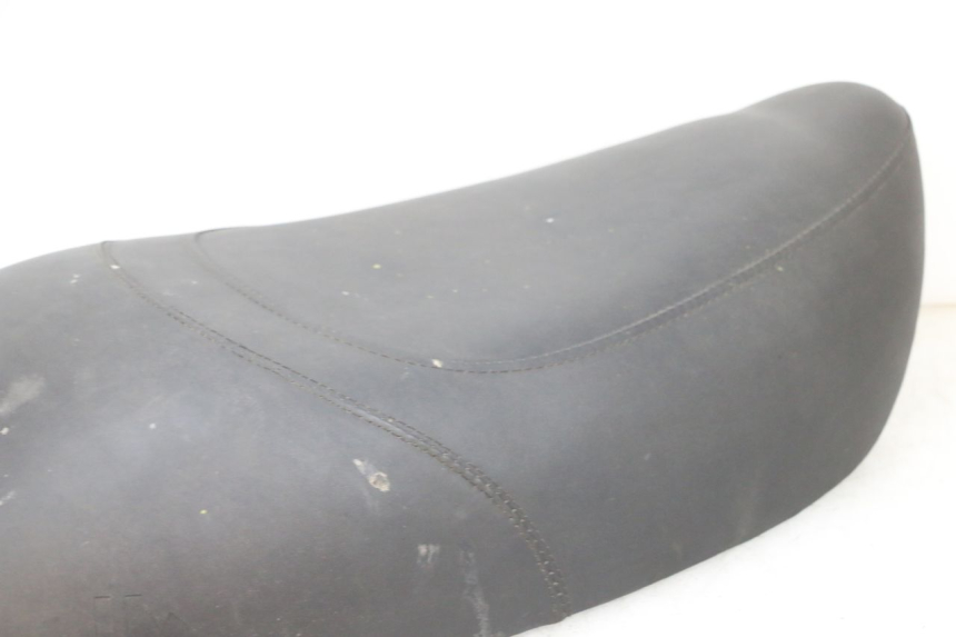 photo de ASIENTO JM MOTORS OLDIES GT 4T 50 (2018 - 2025) - Primer plano de alta resolución