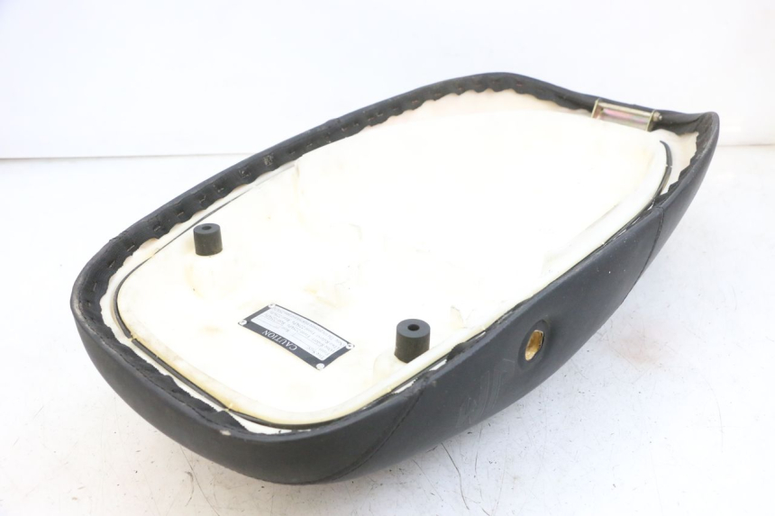 photo de ASIENTO JM MOTORS OLDIES GT 4T 50 (2018 - 2025) - Detalles de los puntos de fijación