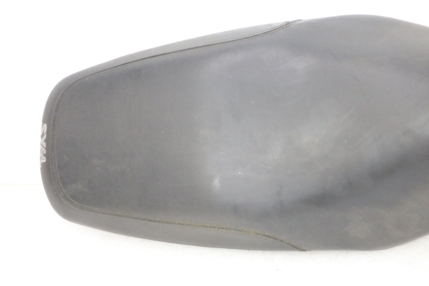 photo de ASIENTO SYM ORBIT III 3 4T 50 (2018 - 2021) - Características distintivas