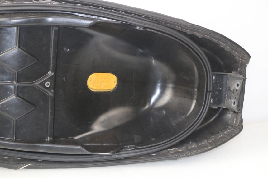 photo de ASIENTO HONDA PCX (JF47) 125 (2012 - 2013) - Marcados y referencias originales