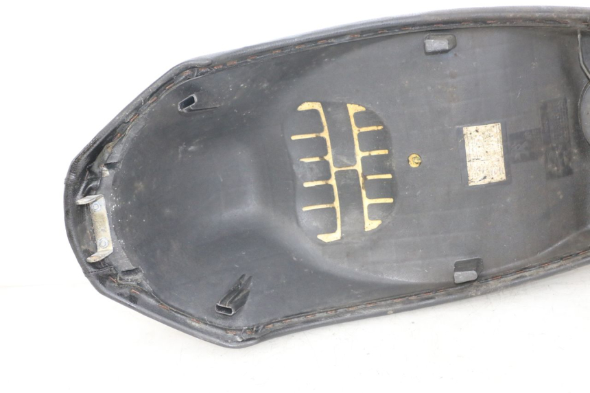 photo de ASIENTO PEUGEOT KISBEE 4T 50 (2010 - 2017)