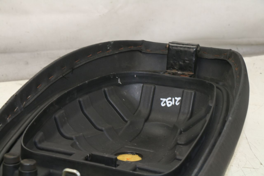 photo de ASIENTO TNT MOTOR GHOST 50 (2008 - 2010) - Estado de la superficie y material