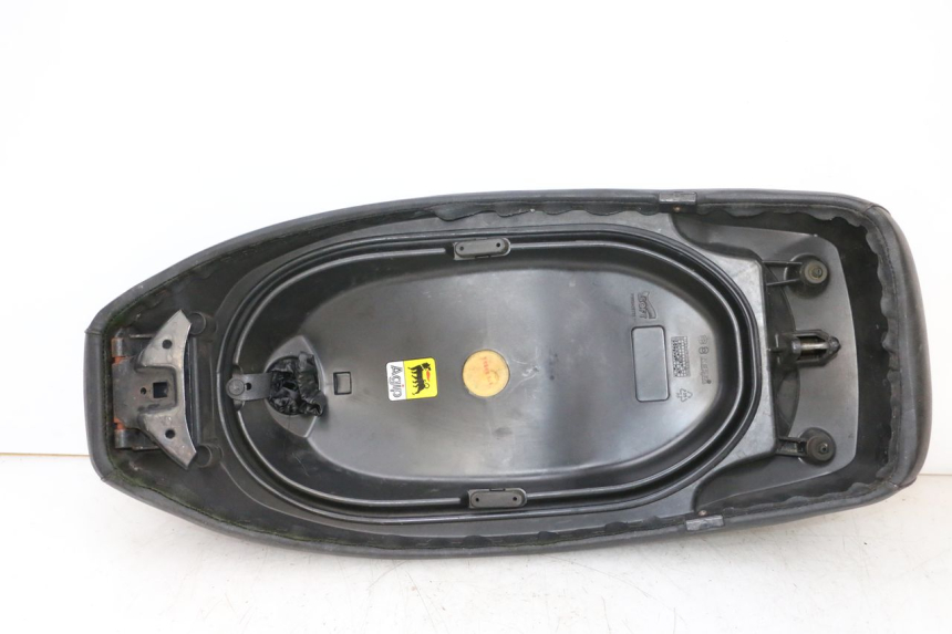 photo de ASIENTO PIAGGIO VESPA GTS SUPER IE 125 (2009 - 2016) - Recambio usado revisado