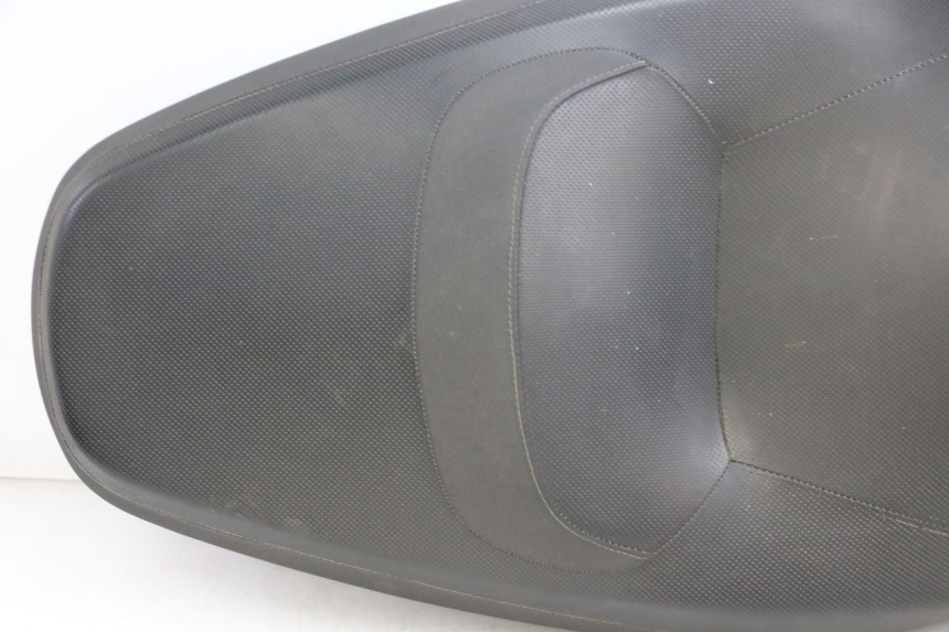 photo de ASIENTO YAMAHA XMAX X-MAX 125 (2006 - 2009) - Perfil de la pieza de repuesto