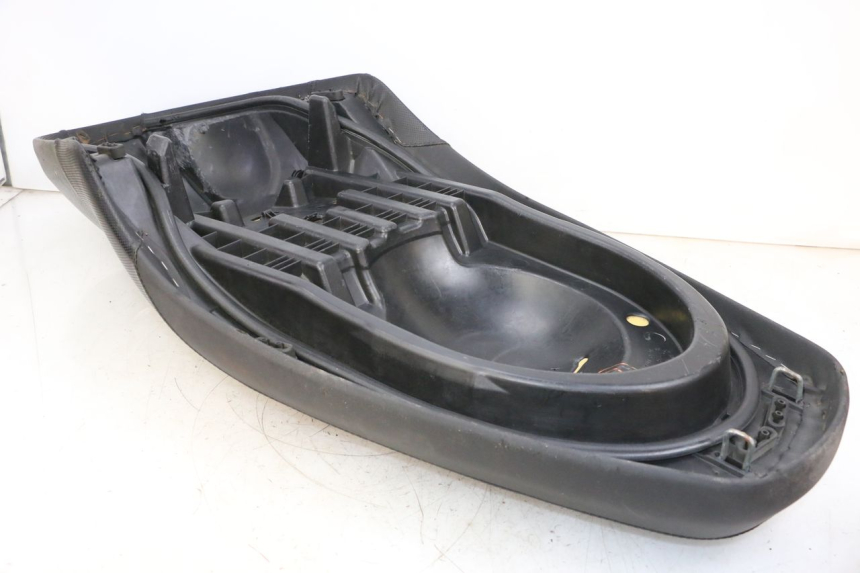 photo de ASIENTO YAMAHA XMAX X-MAX 125 (2006 - 2009) - Inspección visual detallada