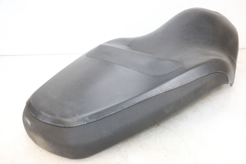 photo de ASIENTO YAMAHA XMAX X-MAX 125 (2006 - 2009) - Estado de la superficie y material